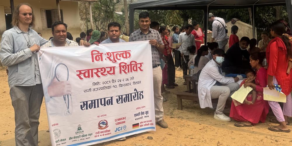 राप्तीको चौघरा र किरणटारमा स्वास्थ्य शिविर : ९३० जनाको उपचार