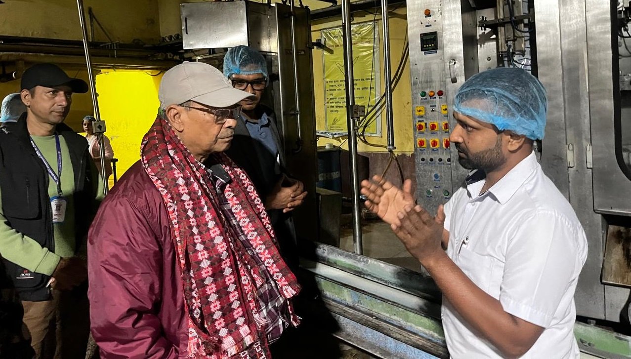 कृषि मन्त्री परियारको हेटौँडा दुग्ध संस्थानको अवलोकन, बक्यौता भुक्तानी र बजार व्यवस्थामा जोड