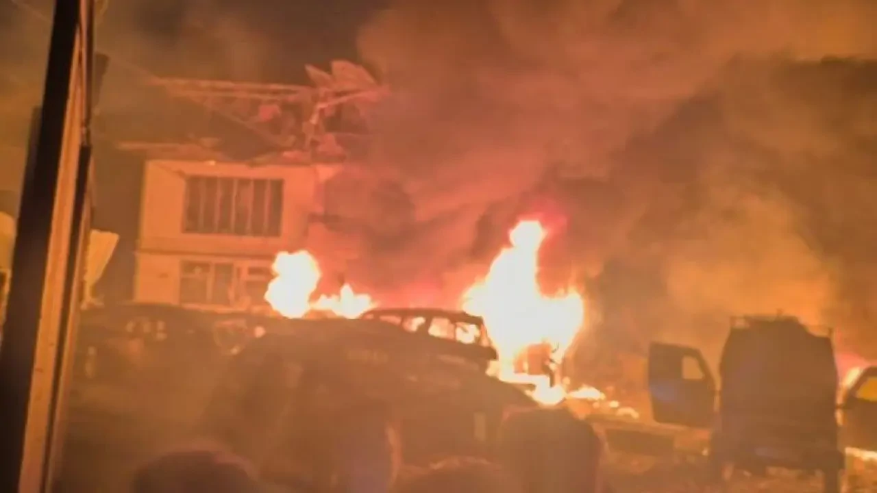 श्रीनगरस्थित नौगाम प्रहरी चौकीमा ठूलो विस्फोट, नौको मृत्यु र २९ घाइते, विस्फोटक पदार्थको जफत सम्बन्धित