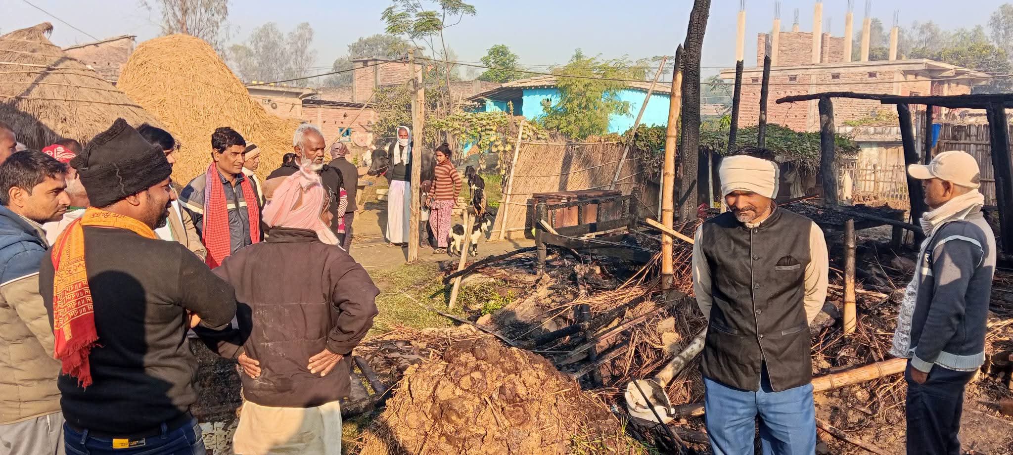 रौतहटमा विद्युत् सर्ट भएर घरमा आगलागी, करिब ८ लाख रुपैयाँको क्षति