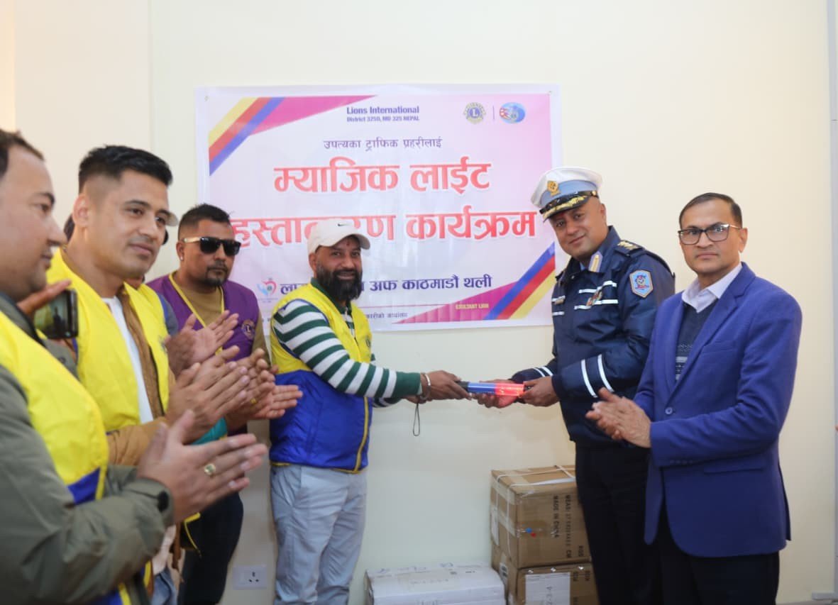 काठमाडौं उपत्यकामा ट्राफिक व्यवस्थापन सुधार: ‘म्याजिक लाइट’ हस्तान्तरण