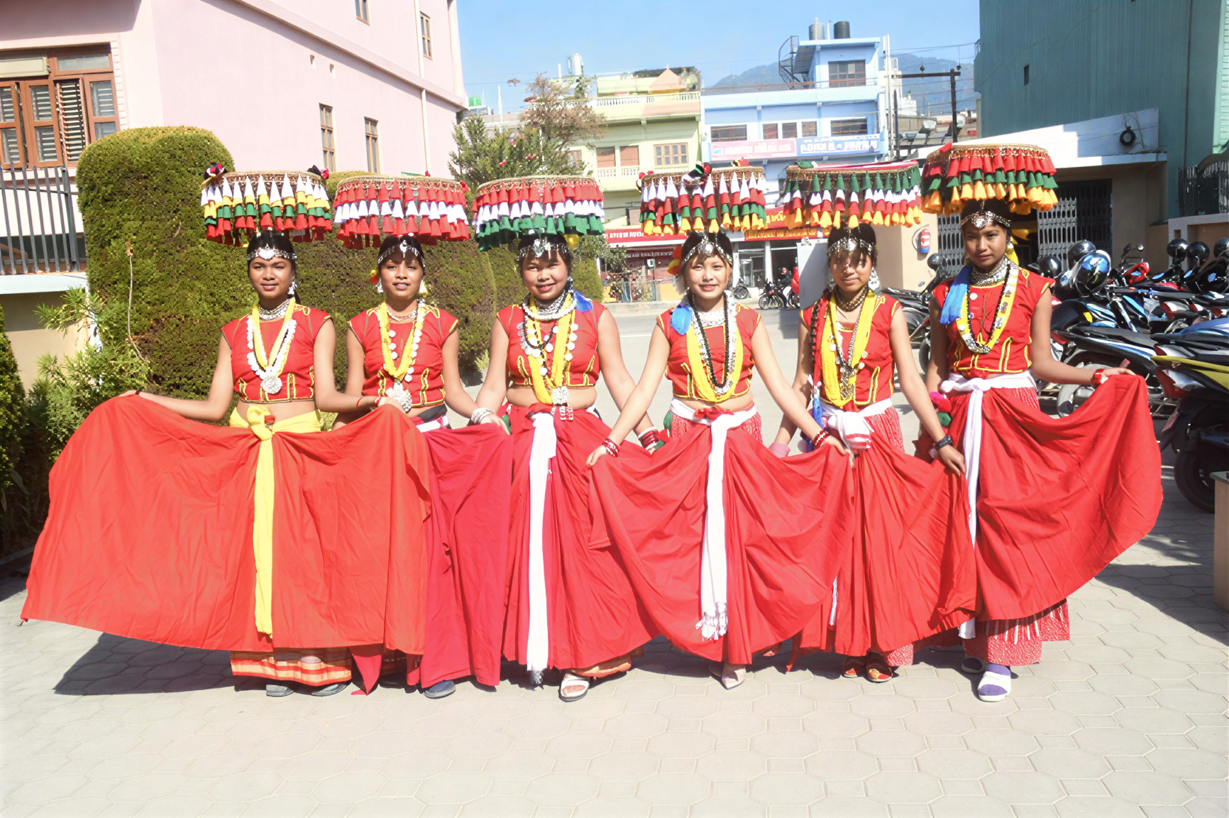 थारू जातिको कला, संस्कृति संरक्षणमा नयाँ पुस्ताको अभूतपूर्व योगदान