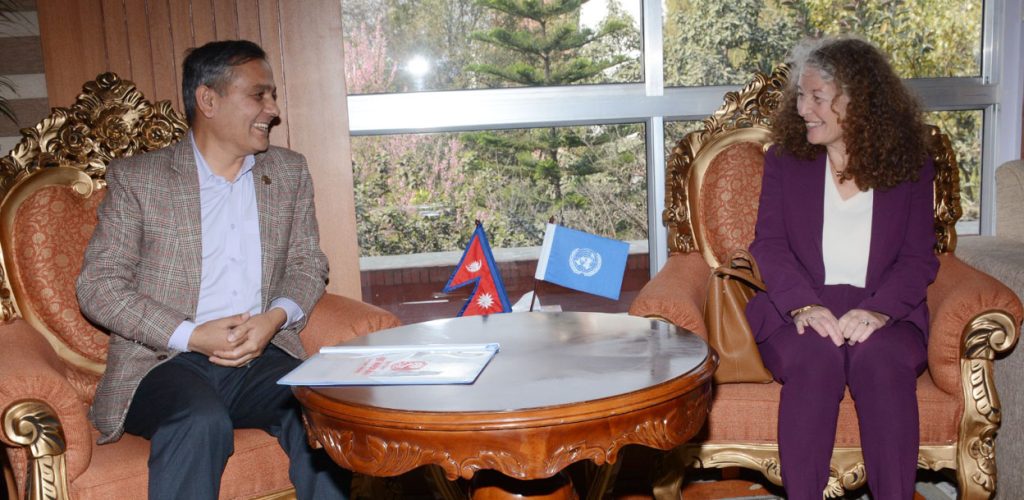 गृहमन्त्री अर्याल र संयुक्त राष्ट्रसंघको नयाँ आवासीय संयोजकबीच शिष्टाचार भेटवार्ता