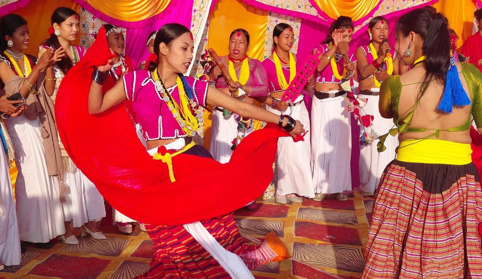 राना थारू समुदायको परम्परागत ‘खखडेहरा पर्व’ आज मनाइँदै