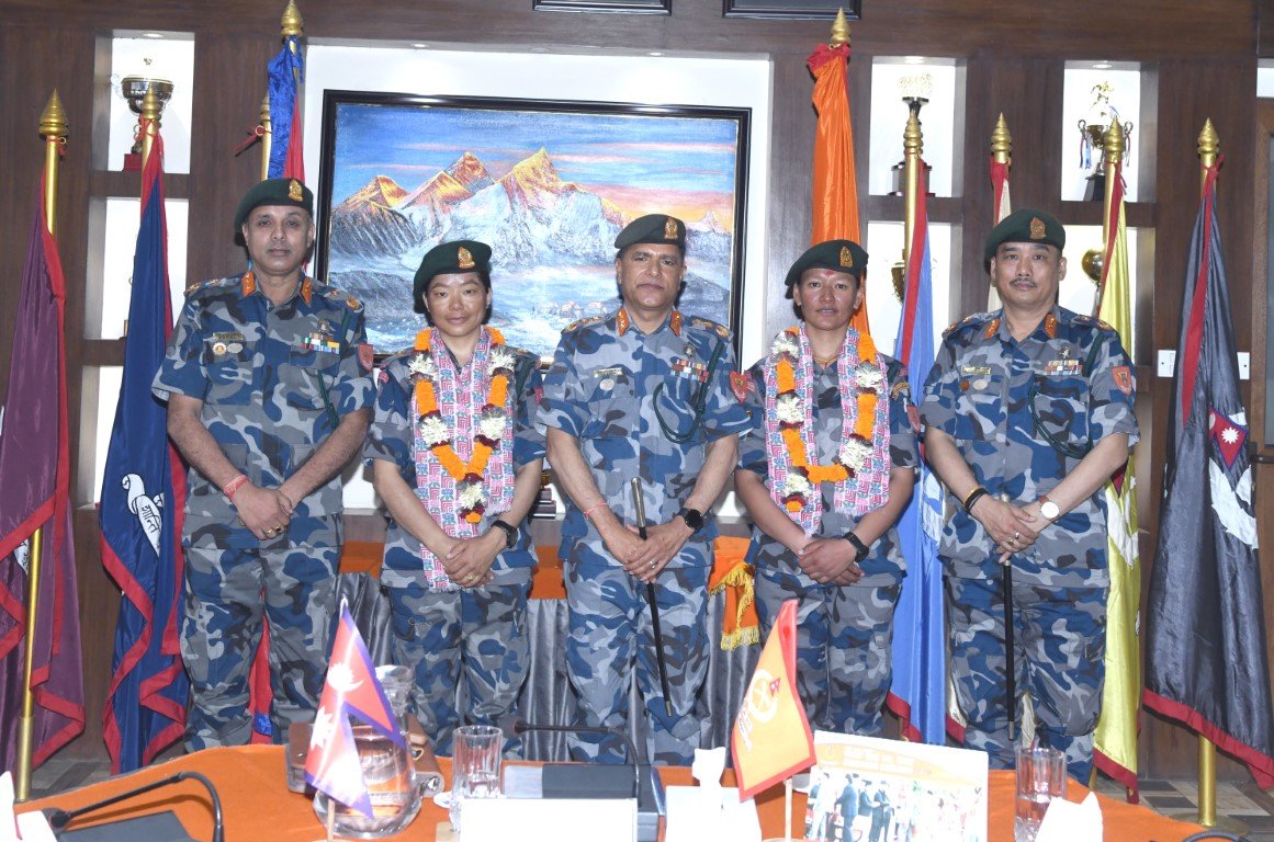 सगरमाथा र लोत्से हिमाल