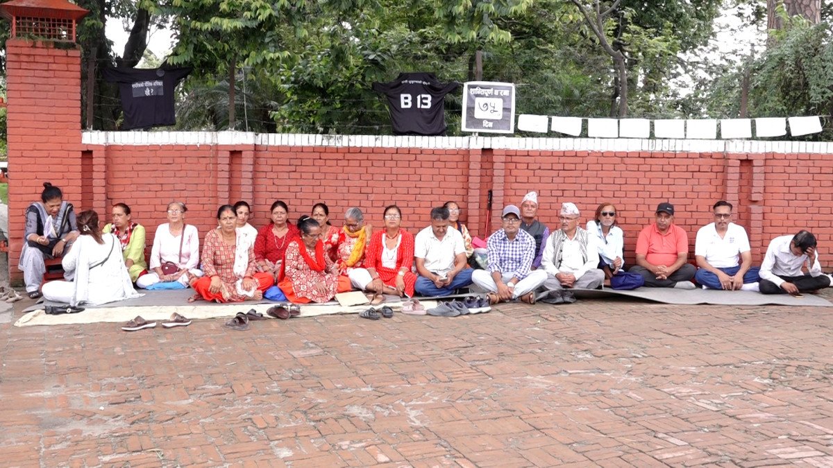 तिलगंगा बस्ती हटाउने विरोध : स्थानीयले ७५ दिनदेखि धर्नामा, कानुनी हक र सहमतिको माग