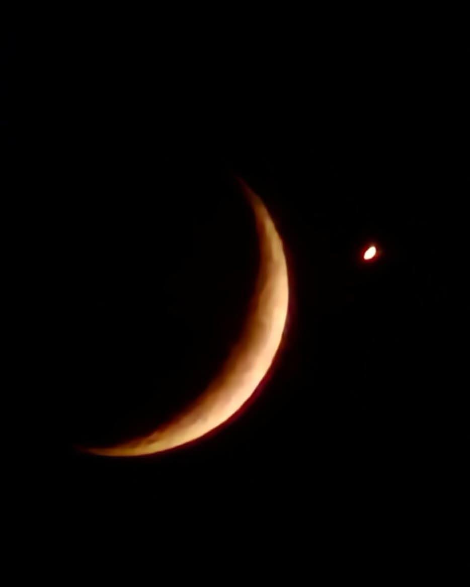 Moon and Venus Shine Together in the Sky: A Beautiful Celestial Event on September 14, 2026