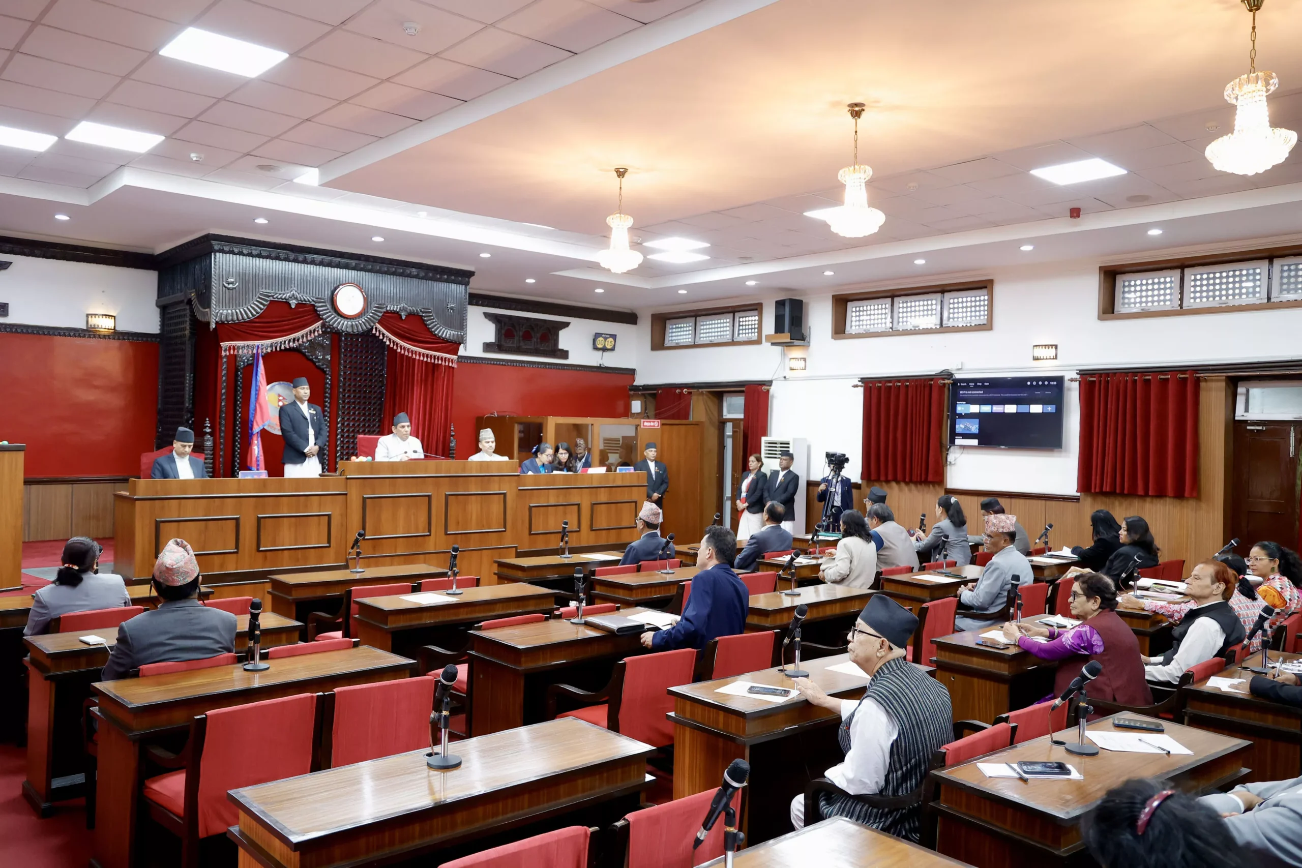 कर्मचारी सरुवा-बढुवामा बिचौलियाको सेटिङ र बजार मूल्यवृद्धि प्रति गम्भीर आपत्ति