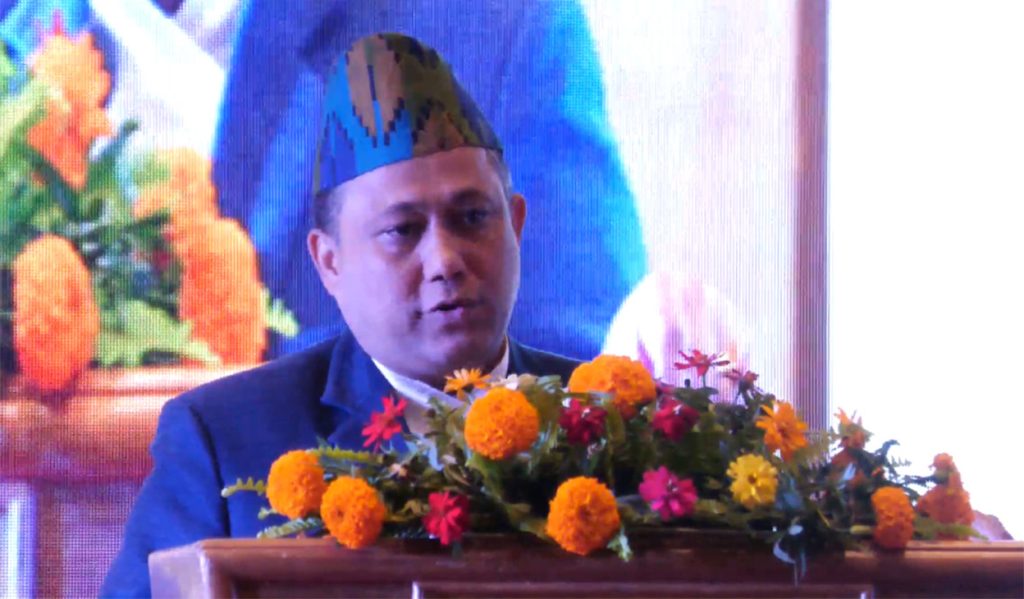 शिशिर खनाल