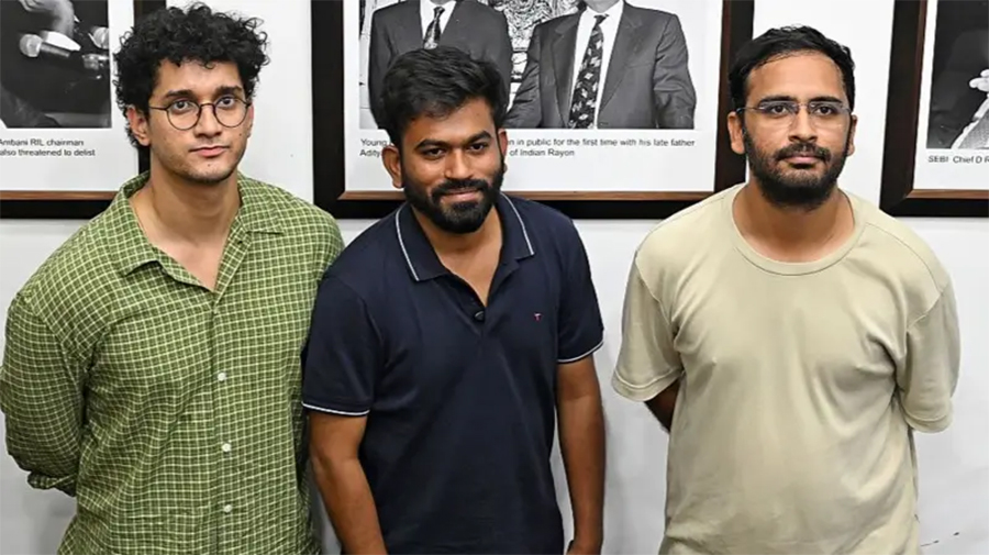 अभिजीत दीपकेसहित कक्रोच जनता पार्टीका ३ शीर्ष नेता प्रहरी हिरासतमा रहेको दाबी