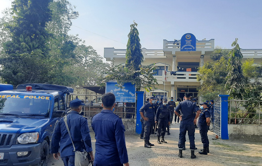 पर्सामा एक महिनामा १११ अपराध दर्ता, लागुऔषध मुद्दामा २४ जना पक्राउ